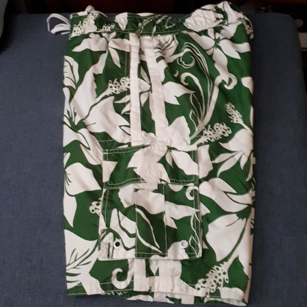 Old Navy Men's floral green and white swim shorts